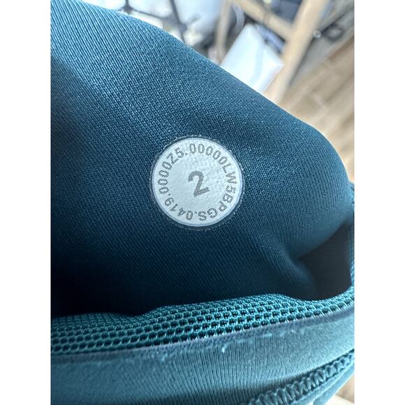 Lululemon In Movement Tight 25" *Everlux Size 2 Bermuda Teal - Picture 6 of 10